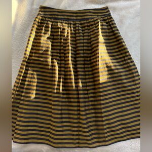Burberry | Midi Flare skirt | Size 8 | Striped